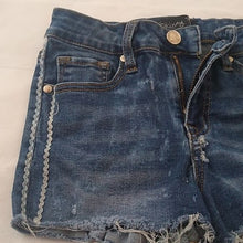 Load image into Gallery viewer, Skinny Fries Stretch Denim Cutoff Jean Shorts with Ric Rac, Size 3