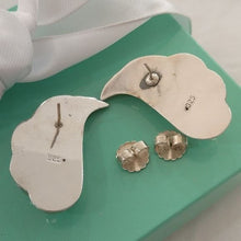 Load image into Gallery viewer, Sterling Silver 925 Modernist Puffed Swirl Earrings