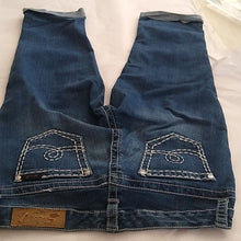 Load image into Gallery viewer, Seven 7 Denim Jean Capris, Size 4