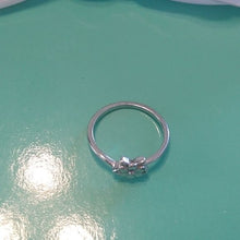 Load image into Gallery viewer, Sterling Silver Star Flower Ring 925, size 6.5