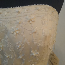 Load image into Gallery viewer, Pronovias Dracma Ivory Wedding Dress w/Beaded Edges, Pearls + Embroidery…