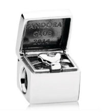 Load image into Gallery viewer, 2014 Pandora Club Charm Limited Edition w/Diamond Retired-791188D
