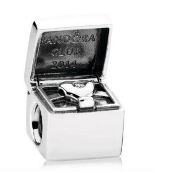 2014 Pandora Club Charm Limited Edition w/Diamond Retired-791188D