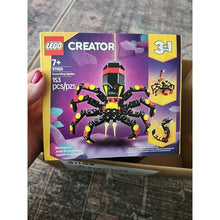 Load image into Gallery viewer, LEGO CREATOR: Wild Animals: Surprising Spider (31159)
