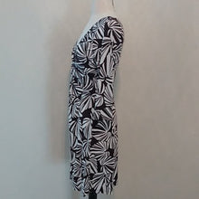 Load image into Gallery viewer, London Times Chocolate Brown +White Palm Pattern Dress Deep Plunge, Size 6
