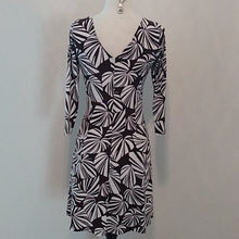 Load image into Gallery viewer, London Times Chocolate Brown +White Palm Pattern Dress Deep Plunge, Size 6
