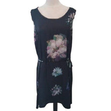 Load image into Gallery viewer, Simply Vera Wang Floral Dress, Large
