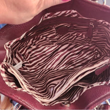 Load image into Gallery viewer, Dana Buchman BurgundyTote with OOAK Hummingbird Artwork
