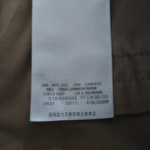 Load image into Gallery viewer, Women's Dockers Burmuda Shorts, Khaki, Size 4
