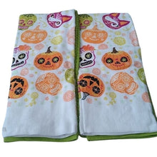 Load image into Gallery viewer, Kohl's Celebrate Together Halloween Cotton Towels Skulls, Set of 4
