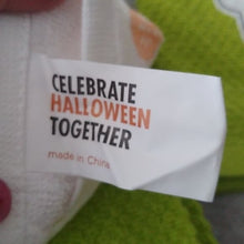 Load image into Gallery viewer, Kohl's Celebrate Together Halloween Cotton Towels Skulls, Set of 4

