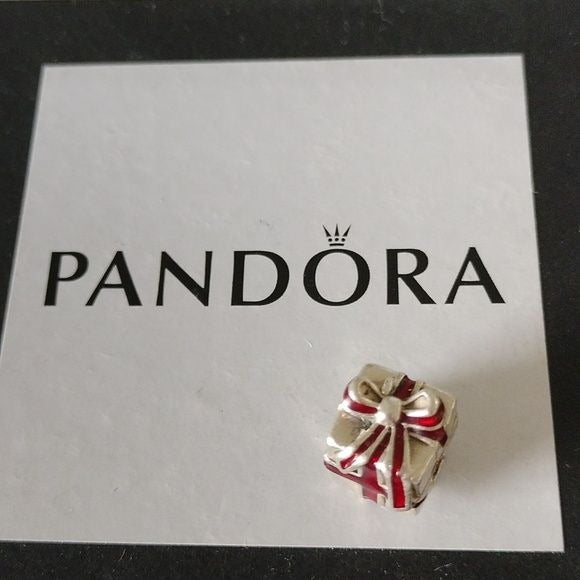 Pandora Sterling Silver 2012 LtdEd Wrapped Present Charm 791086en27