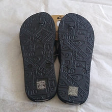 Load image into Gallery viewer, Quiksilver Men&#39;s Black/White Flip Flop Sandals, Size 11
