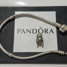 Load image into Gallery viewer, Pandora Sterling Silver 7.0&quot; Starter Bracelet &amp; Queen BEE Charm 790227
