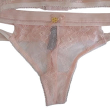 Load image into Gallery viewer, Daisy Fuentes Matching Bra Set, Peach, 34B/Small panty
