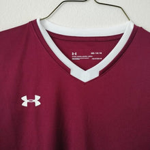 Load image into Gallery viewer, Women&#39;s Under Armour T-shirt  Maroon Heatgear, Size Medium
