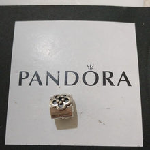 Load image into Gallery viewer, Pandora Retired Sterling Silver Daisy Flower Bead - 790187
