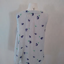 Load image into Gallery viewer, Old Navy Women&#39;s Floral Sleeveless Blouse, Olive/White/Purple, Size Large
