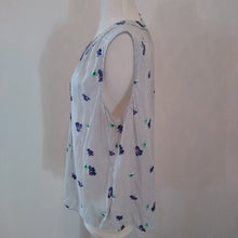 Load image into Gallery viewer, Old Navy Women&#39;s Floral Sleeveless Blouse, Olive/White/Purple, Size Large
