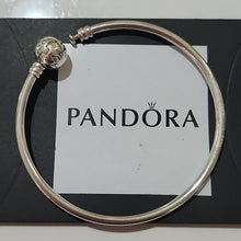 Load image into Gallery viewer, Pandora Sterling Silver Bangle Bracelet Medium 19 Cm
