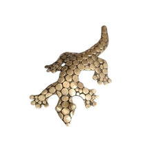 Load image into Gallery viewer, Vintage Sterling Silver Dot Lizard Gecko Brooch
