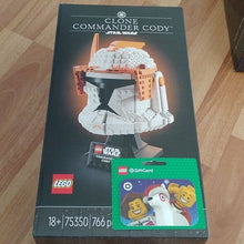 Load image into Gallery viewer, Lego Star Wars 75350 Clone Commander Cody Helmet Series + Blank Target GC
