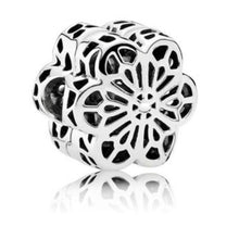 Load image into Gallery viewer, Pandora Retired Sterling Silver Floral Daisy Lace Flower Clip - 791836
