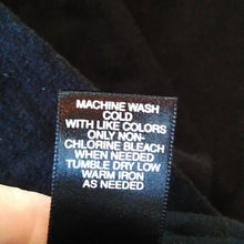 Load image into Gallery viewer, Avenue Black Cotton Drawstring neckline Tee, size 26/28
