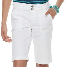 Load image into Gallery viewer, UNIONBAY Juniors' Blanche Bermuda Shorts, White, size 17
