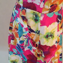 Load image into Gallery viewer, R&amp;K Originals Floral V neck Party Dress, Multicolor, size 8
