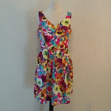Load image into Gallery viewer, R&amp;K Originals Floral V neck Party Dress, Multicolor, size 8
