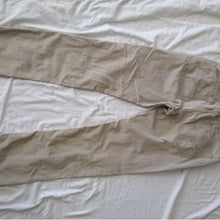 Load image into Gallery viewer, Levi&#39;s Men&#39;s 514 Jeans, Beige, 30 x 32

