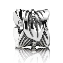 Load image into Gallery viewer, Pandora Retired Sterling Silver Rolled Feather Bead - 790581
