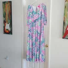 Load image into Gallery viewer, Lilly Pulitzer Rease Maxi Dress, Lilac Rose, Chica Ticas, Size 14
