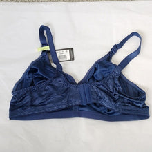 Load image into Gallery viewer, Bali Double Support® Lace Wirefree Bra DF3372, In the Navy, 42B
