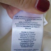 Load image into Gallery viewer, Chaps Linen Blend Pleated Shorts, White, size 4
