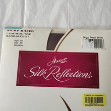 Load image into Gallery viewer, Vintage Hanes Silk Reflections Sandalfoot Hosiery, Size AB
