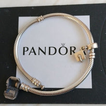 Load image into Gallery viewer, Pandora Sterling Silver Snakechain 7.0&quot; Starter Bracelet w/Graduation Charm 790270
