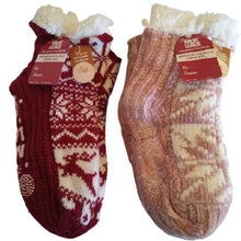 Load image into Gallery viewer, Muk LUKS Women&#39;s Holiday Cabin Sox, 2 pair,  Size Large/X-Large
