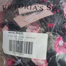 Load image into Gallery viewer, Victoria’s Secret Signature Satin Slippers, Size Small
