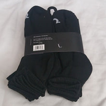 Load image into Gallery viewer, True Religion 10 pack Men&#39;s Black Quarter Socks
