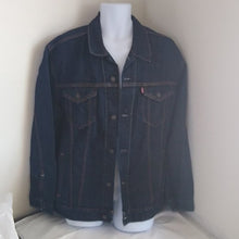 Load image into Gallery viewer, Levi&#39;s Men&#39;s Trucker Denim Jacket, Rinse, Medium
