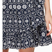 Load image into Gallery viewer, Kate Spade Eyelet Wrap Skirt Rich Navy/Fresh White, size 4
