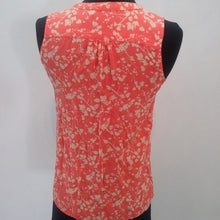 Load image into Gallery viewer, North Face Women&#39;s Sleeveless Career Blouse, Coral/Peach, Size XS
