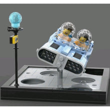 Load image into Gallery viewer, LEGO Flying Moon Car 40789 Ideas 2 Space Minifigure Insiders Reward New In Hand
