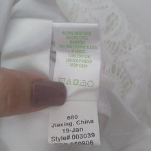Load image into Gallery viewer, Lilly Pulitzer Nolea White Dress, Paradise Found Lace,  size 10
