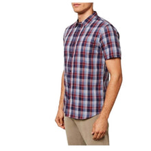 Load image into Gallery viewer, O'Neill Modern Fit Eastwood Short Sleeve Button Down Plaid Shirt, Navy, Large

