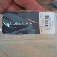 Load image into Gallery viewer, Croft &amp; Barrow 9&quot; Side-Elastic Cotton Relaxed Fit Cargo Shorts, Silver Birch, 52
