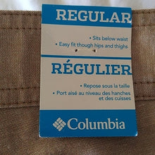 Load image into Gallery viewer, Columbia Sycamore Falls Regular Classic Fit Shorts, khaki, size 40
