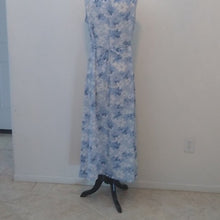 Load image into Gallery viewer, Jonathan Martin Floral Dress, Blues,  Size 11
